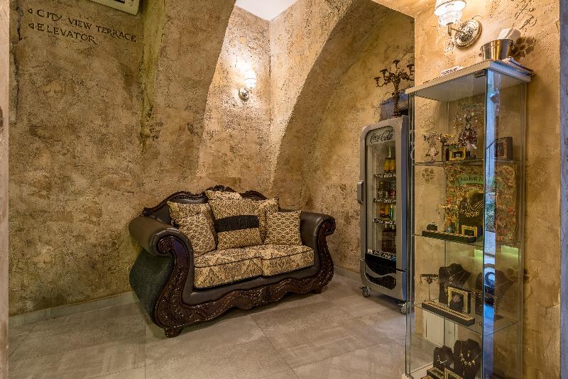 Plaza Marchi Old Town   Mag Quaint & Elegant Boutique Hotels