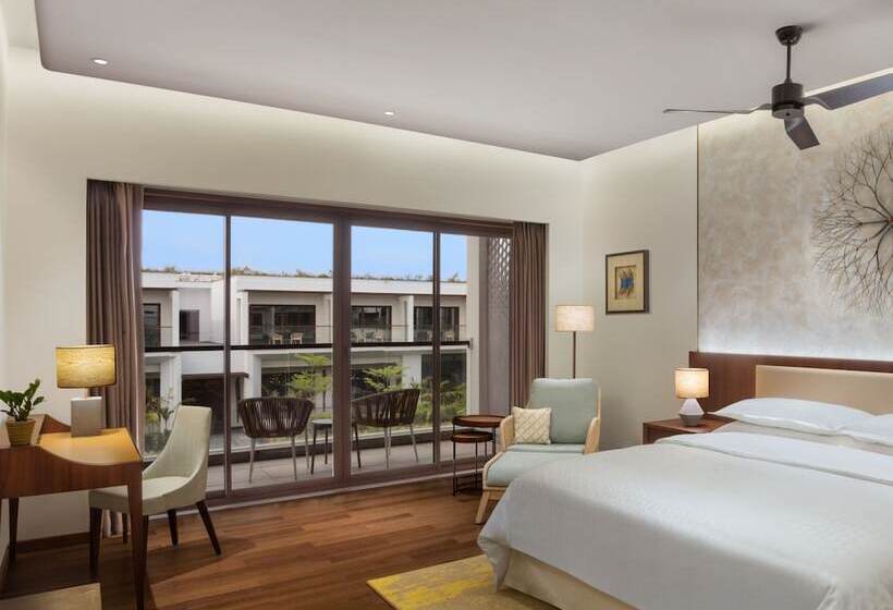 Отель Sheraton Grand Chennai Resort & Spa