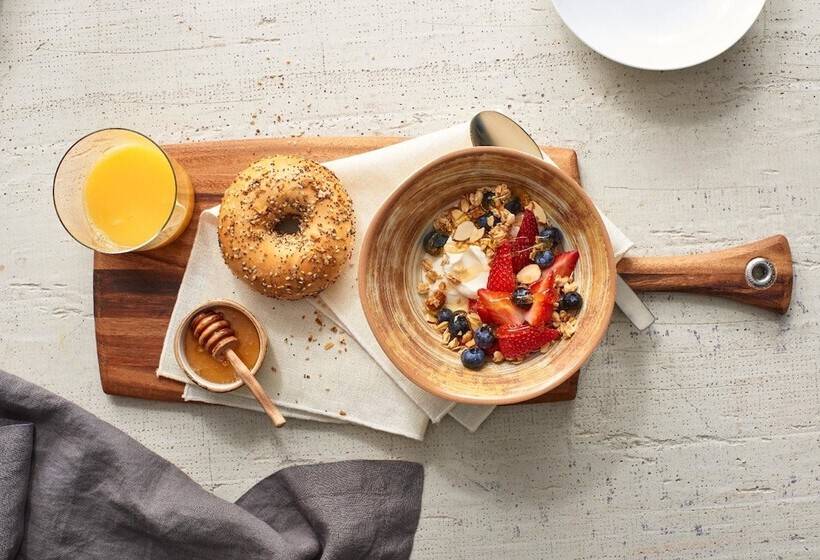 Отель Sheraton Grand Chennai Resort & Spa