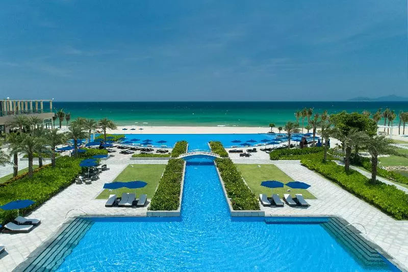 ホテル Sheraton Grand Danang Resort & Convention Center