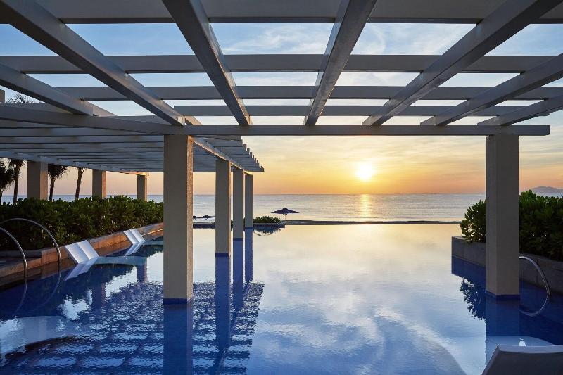 هتل Sheraton Grand Danang Resort & Convention Center