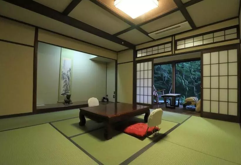 هتل Yumoto Ueyama Ryokan