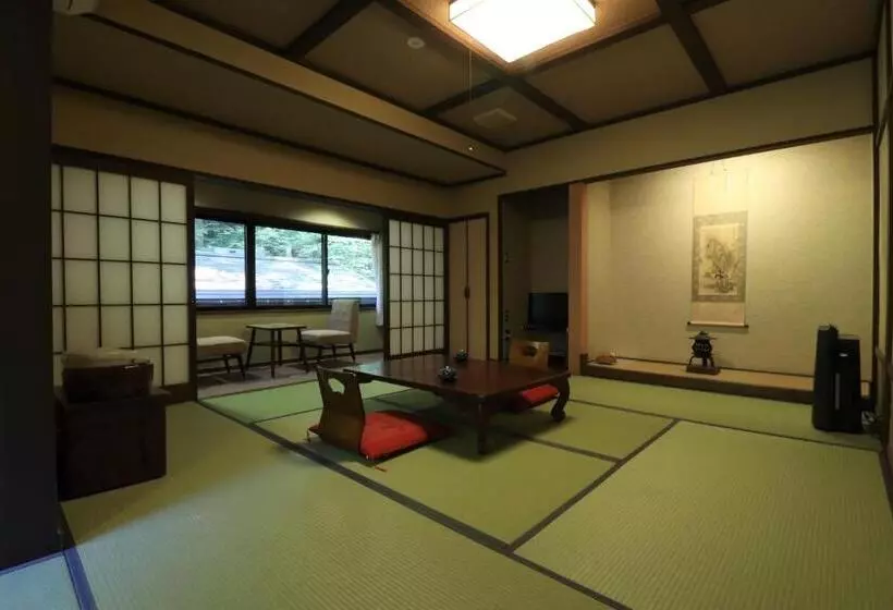 هتل Yumoto Ueyama Ryokan