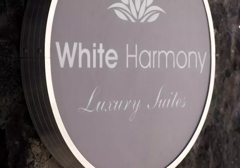 Hotelli White Harmony Suites