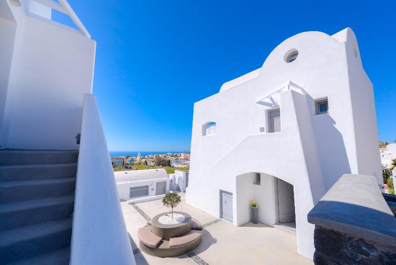 Hotel White Harmony Suites