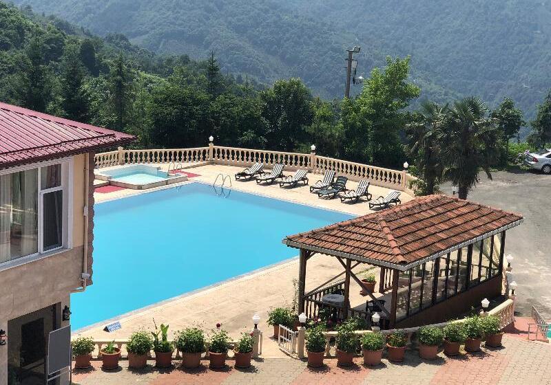 هتل Zarha Mountain Resort
