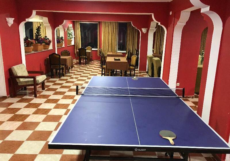 هتل Zarha Mountain Resort