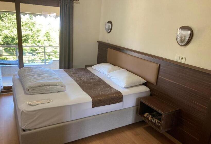 هتل Zarha Mountain Resort