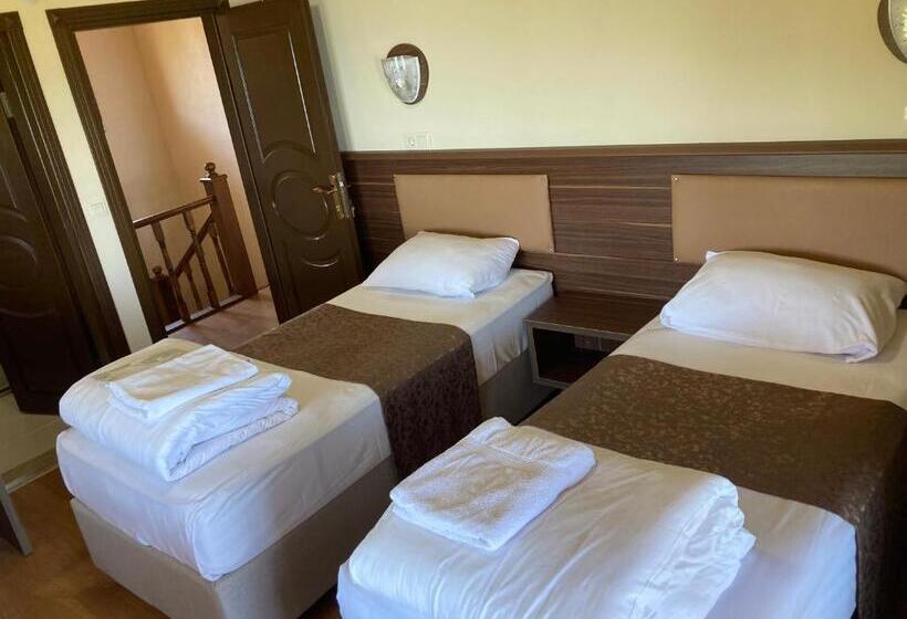 هتل Zarha Mountain Resort