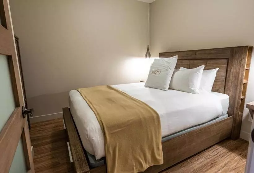 Le Viking Resort & Marina