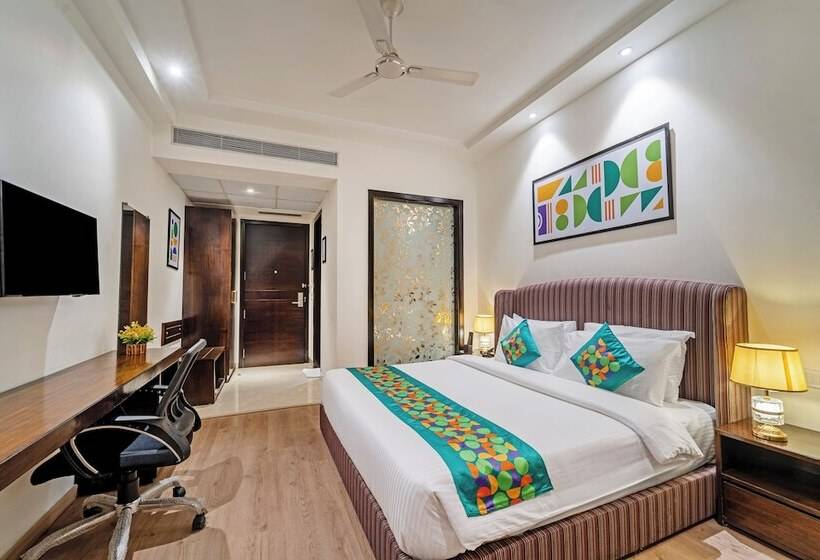 בית מלון כפרי Treebo Premium The Mustard Inn, Lawrence Road