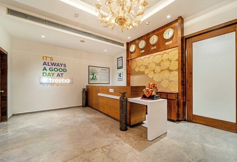 בית מלון כפרי Treebo Premium The Mustard Inn, Lawrence Road