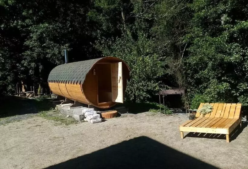 Art Hotel Yolki   Hostel