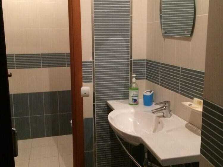 Art Hotel Yolki   Hostel