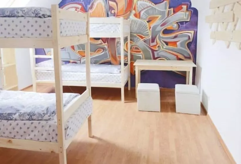 Art Hotel Yolki   Hostel