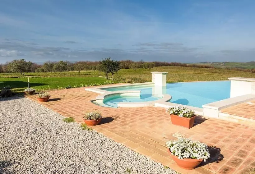 هتل Agriturismo Il Macchione