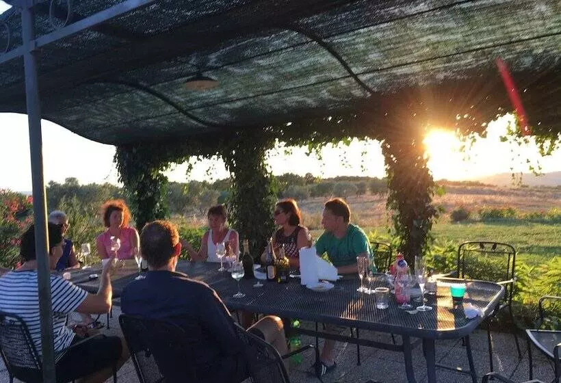 هتل Agriturismo Il Macchione