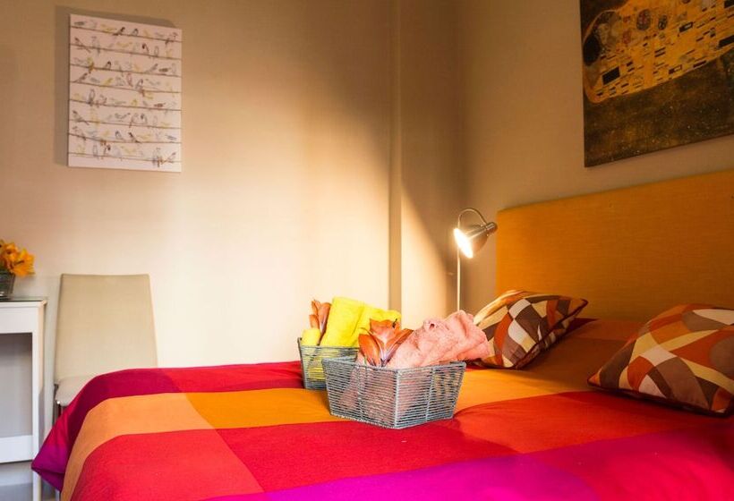 هتل B&b Monica's House