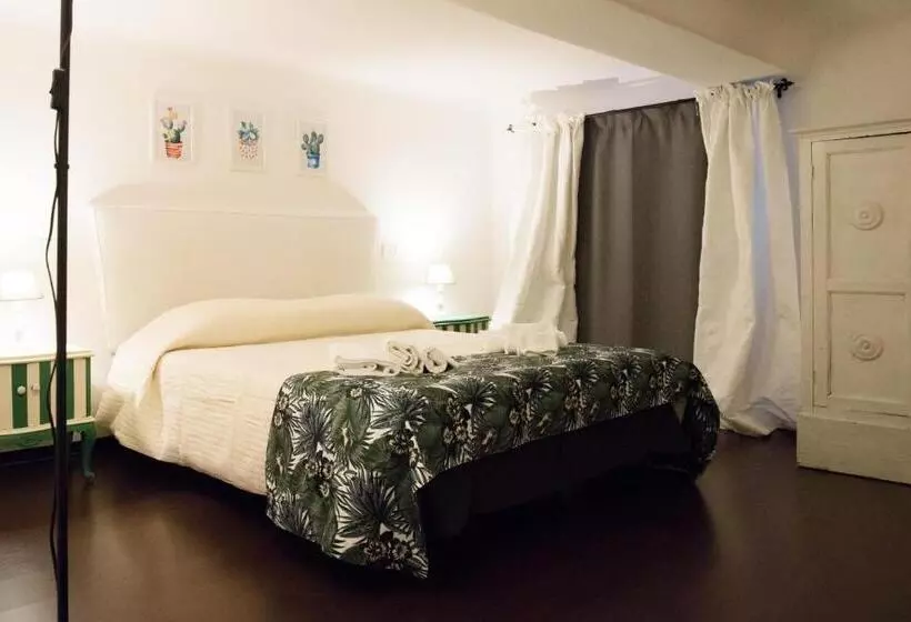 Hotelli B&b Piccoli Leoni