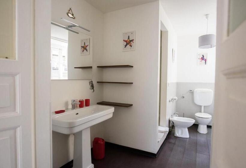 Otel B&b Piccoli Leoni