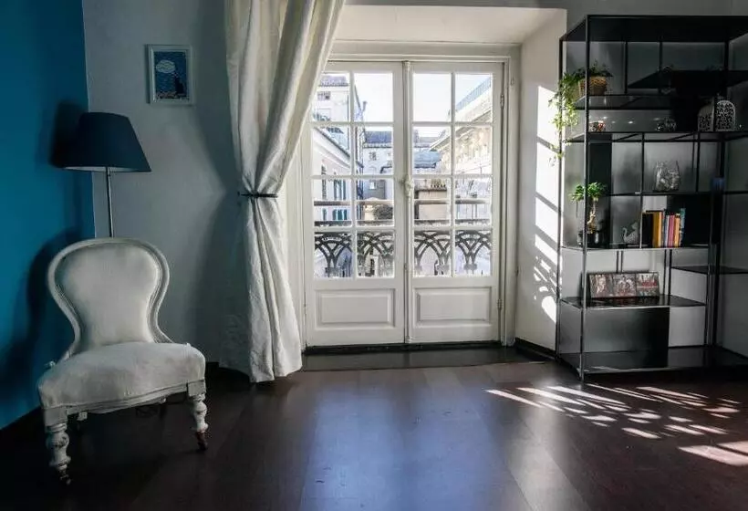 Hotelli B&b Piccoli Leoni