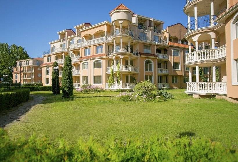 هتل Hacienda Beach Resort