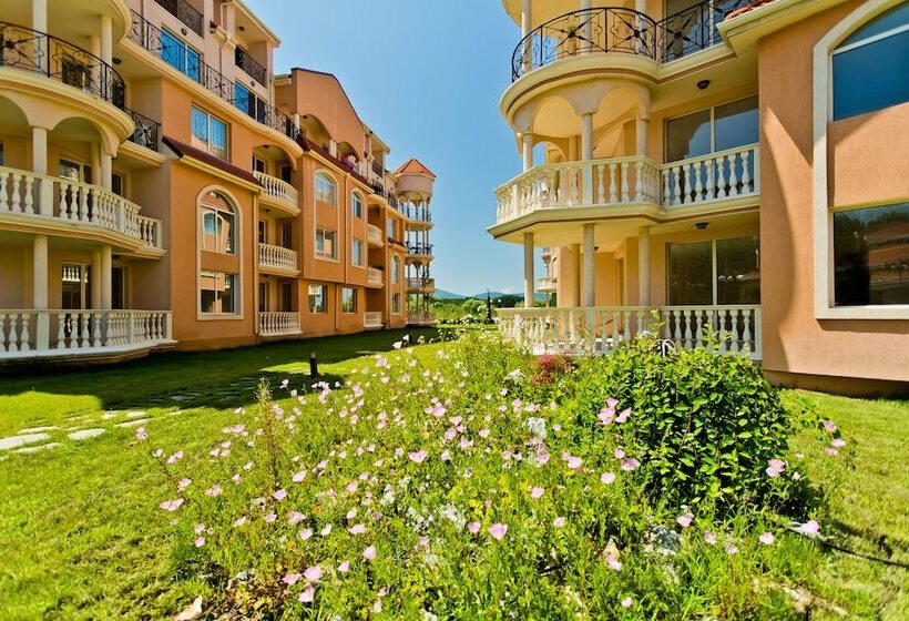 هتل Hacienda Beach Resort