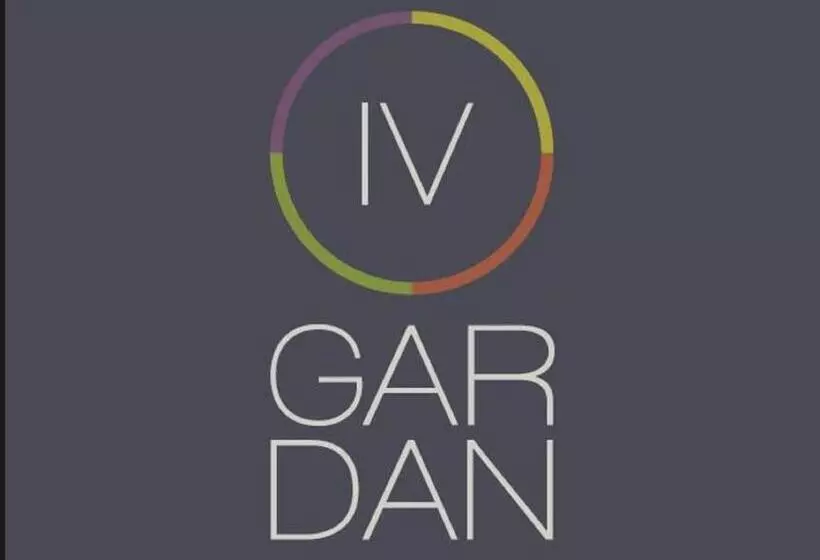 Hotelli Holiday Iv Gardan