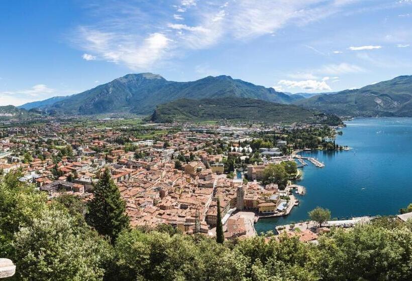 فندق Holiday Iv Gardan