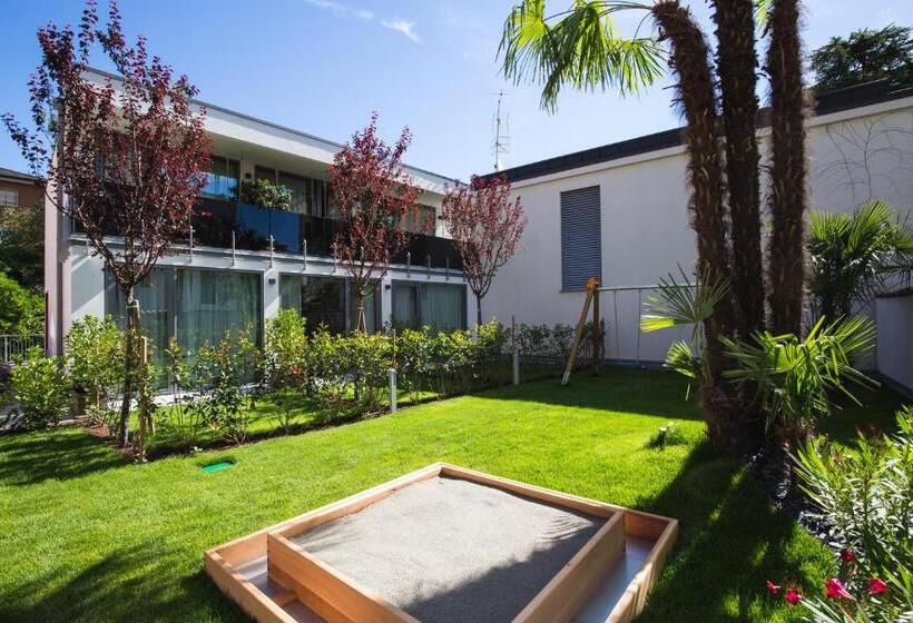 فندق Holiday Iv Gardan