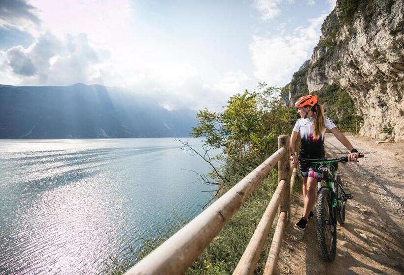 فندق Holiday Iv Gardan