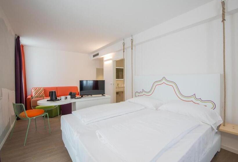 فندق Holiday Iv Gardan