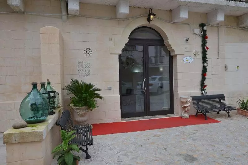هتل Il Nespolo Matera