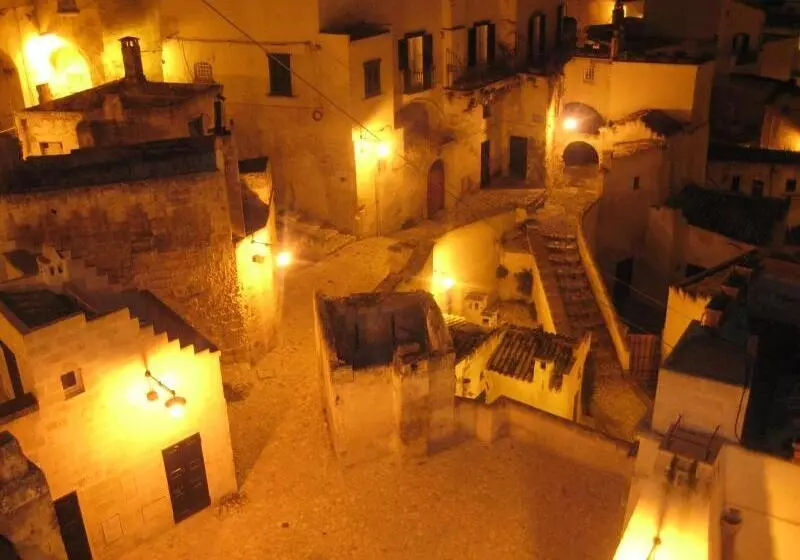 هتل Il Nespolo Matera