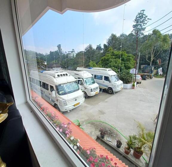 בית מלון כפרי Kurinji Wanderlust Resort Munnar