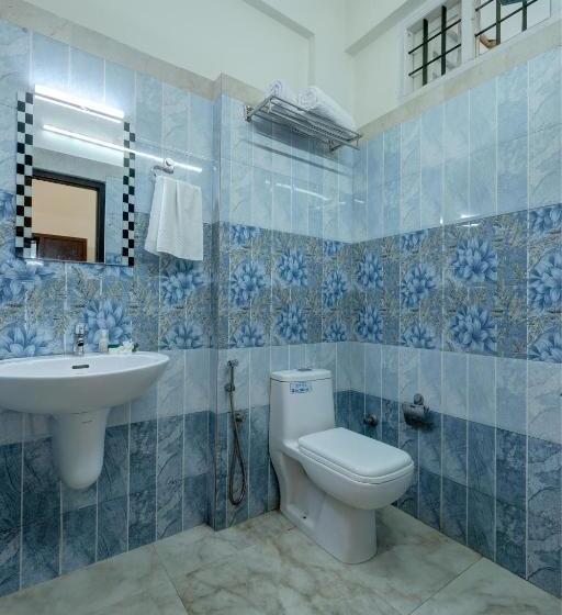 בית מלון כפרי Kurinji Wanderlust Resort Munnar