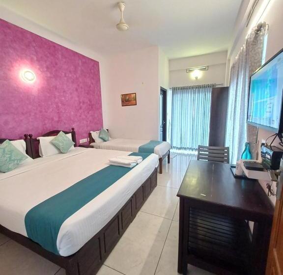 בית מלון כפרי Kurinji Wanderlust Resort Munnar