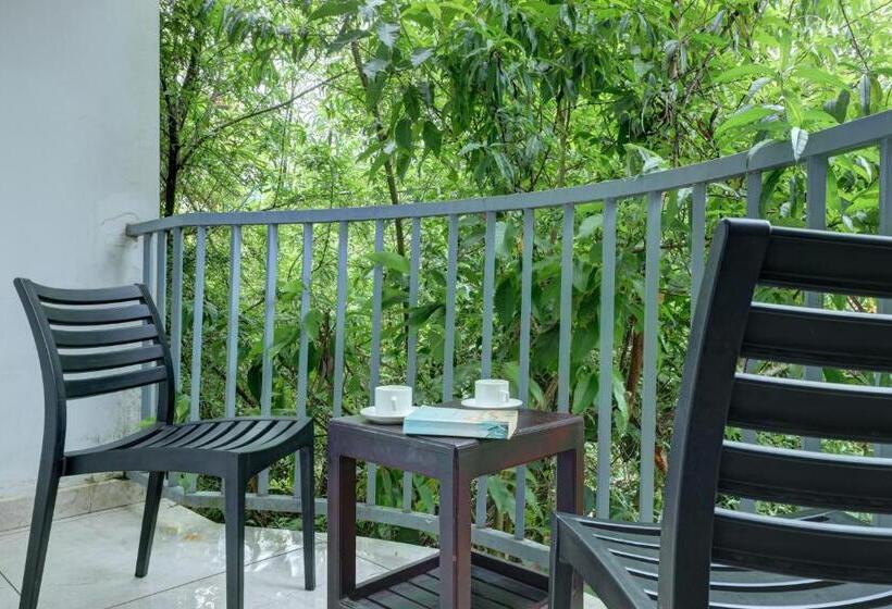 בית מלון כפרי Kurinji Wanderlust Resort Munnar