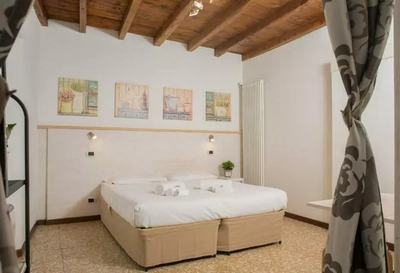 ホテル La Corte Di Cernobbio