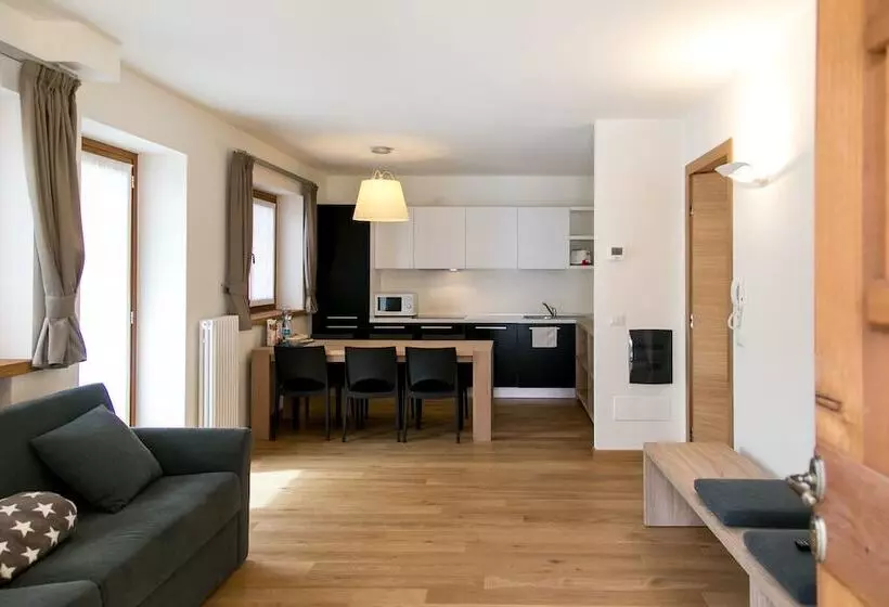 Hotelli Mirtillo Blu Family Apartment