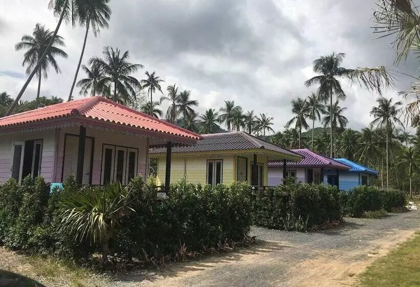 Hotelli Nittayavadee Panset Resort