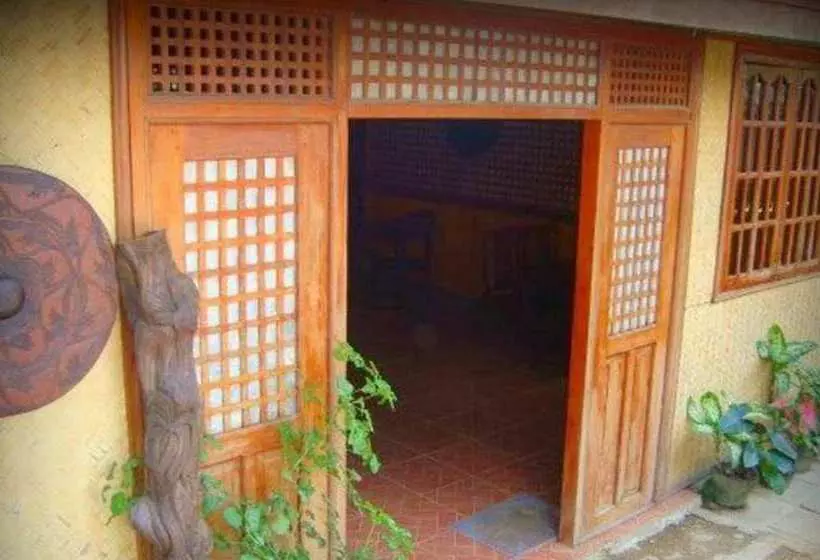 ホテル Pems Pension And Restaurant