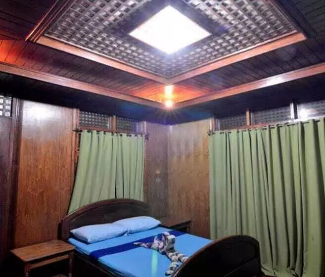 ホテル Pems Pension And Restaurant