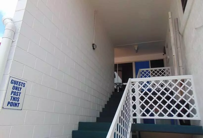 ホテル Rockhampton Court Motor Inn
