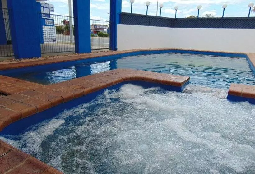 ホテル Rockhampton Court Motor Inn