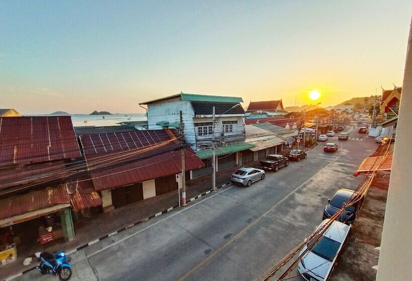 فندق Sattahiptale Boutique Guesthouse & Hostel