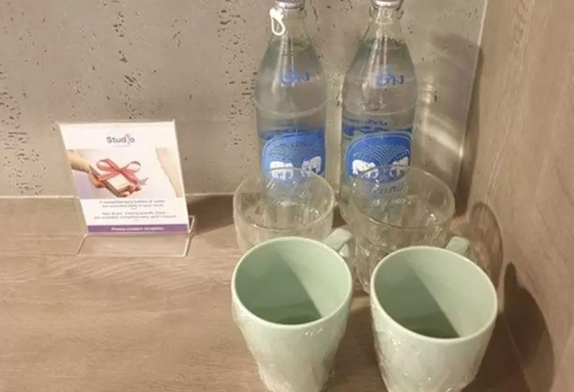 هتل Studio Ekamai