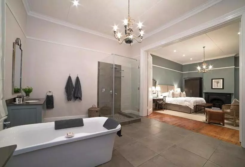 ホテル The Milner By The Oyster Collection