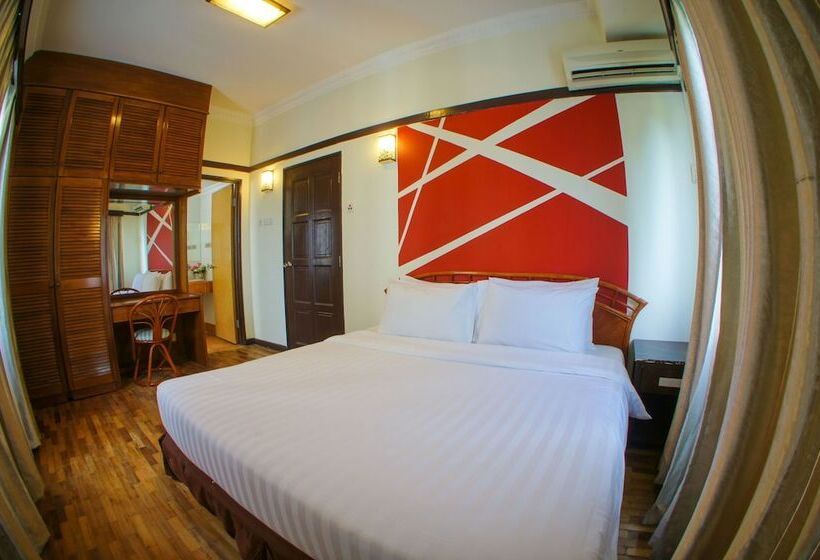 فندق Tm Resort Tanjung Bungah