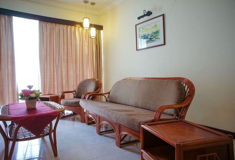 فندق Tm Resort Tanjung Bungah